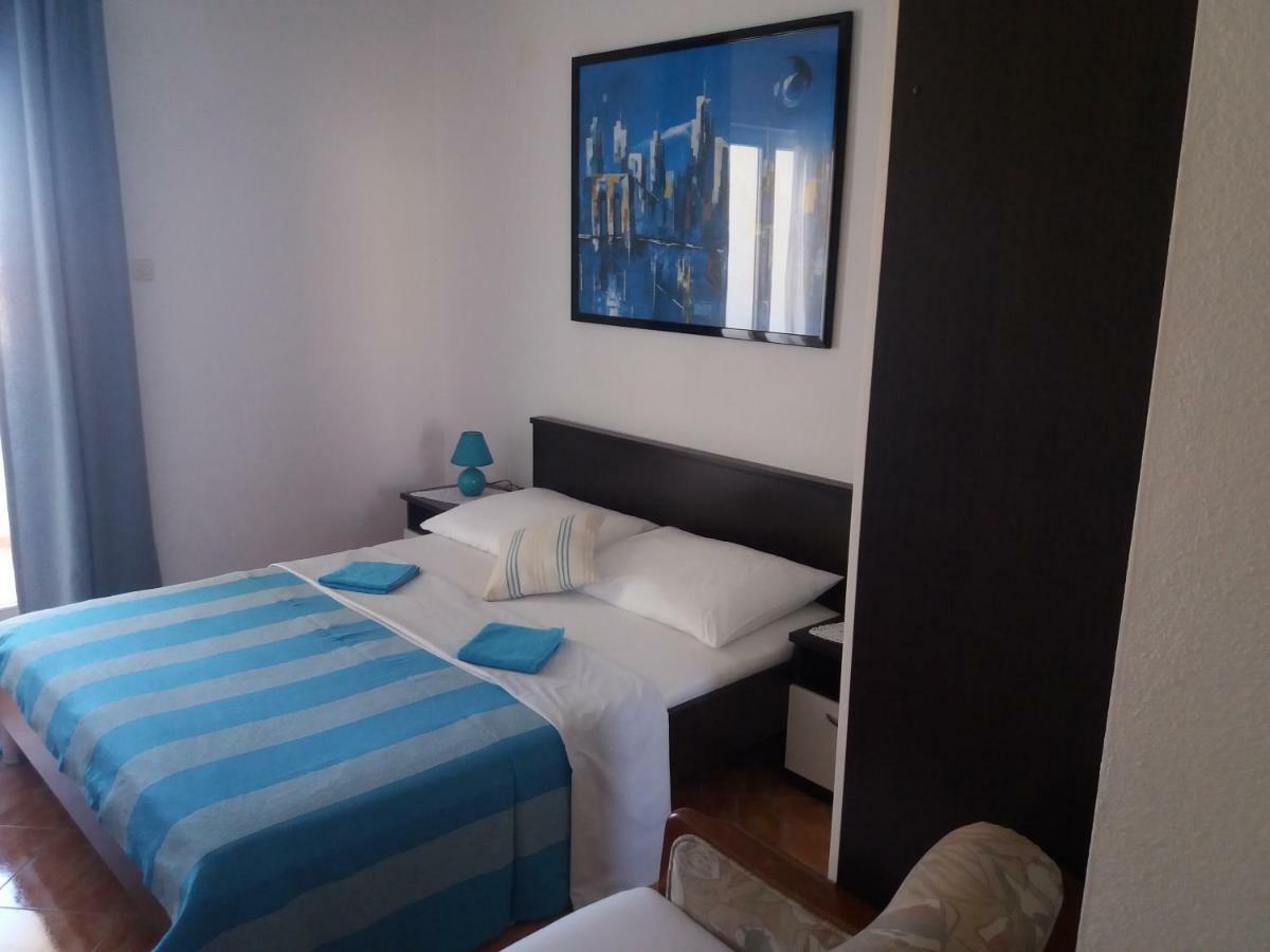 Apartments Erceg Omiš Zewnętrze zdjęcie